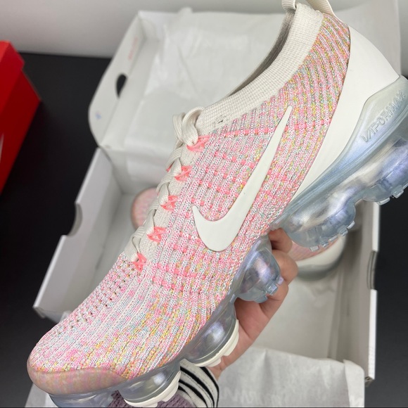 πΈ Nike Vapormax flyknit 2019 pastel pink shoes - Picture 8 of 9